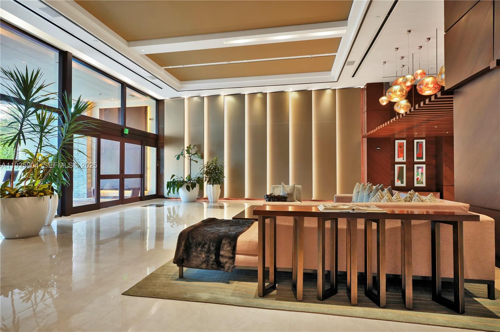 MEI CONDO - Residential