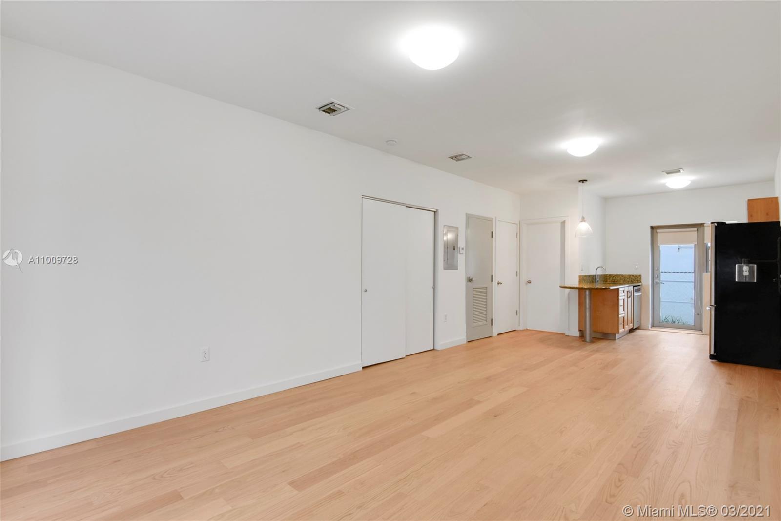 LINCOLN SUB - Residential Lease