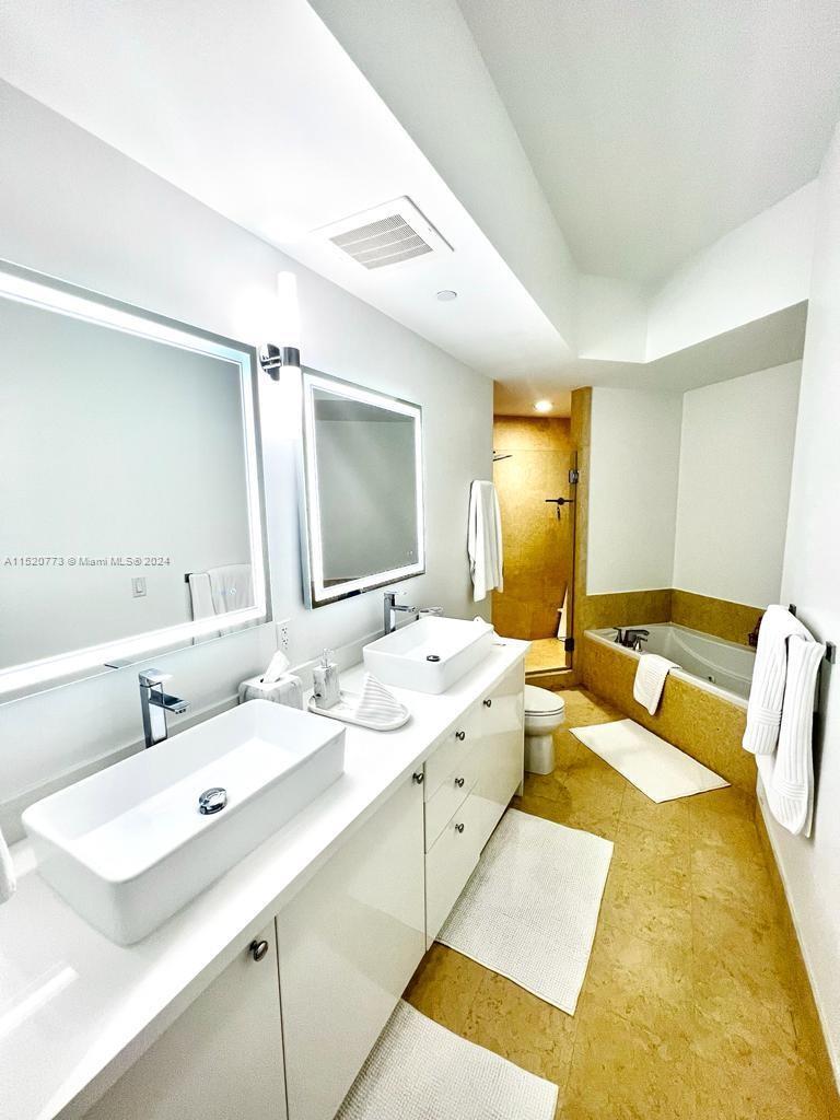 TURNBERRY VILLAGE SO TOWER - Residential Lease