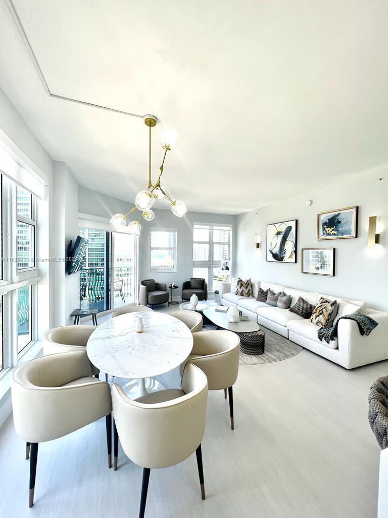 TURNBERRY VILLAGE SO TOWER - Residential Lease