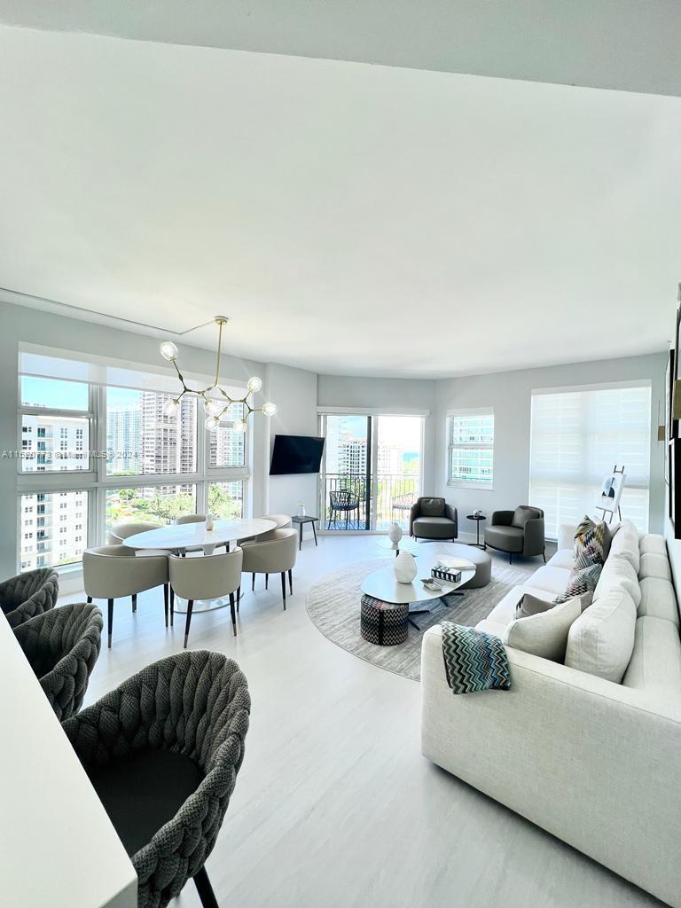 TURNBERRY VILLAGE SO TOWER - Residential Lease