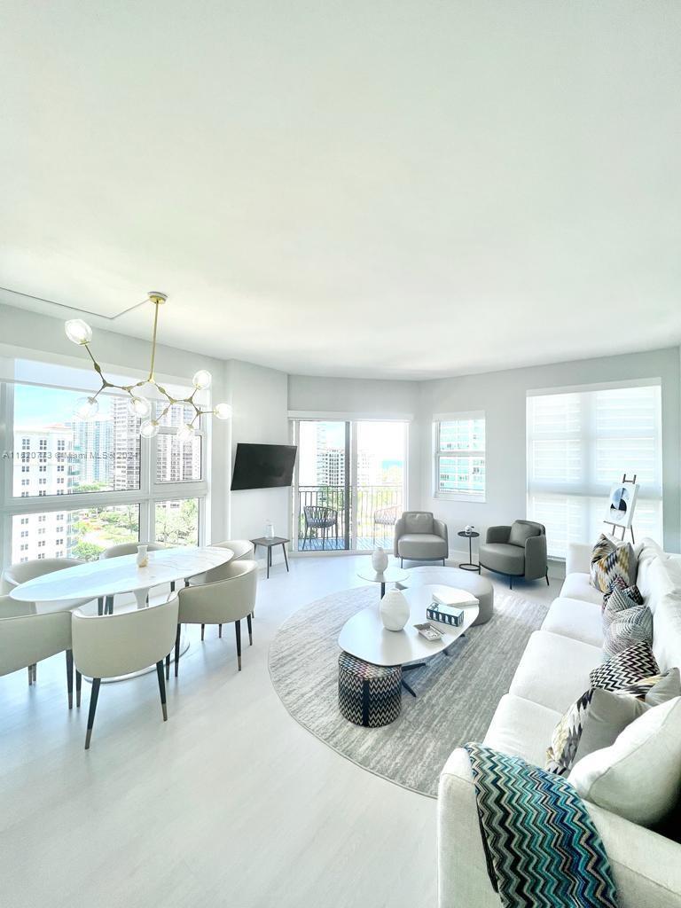 TURNBERRY VILLAGE SO TOWER - Residential Lease