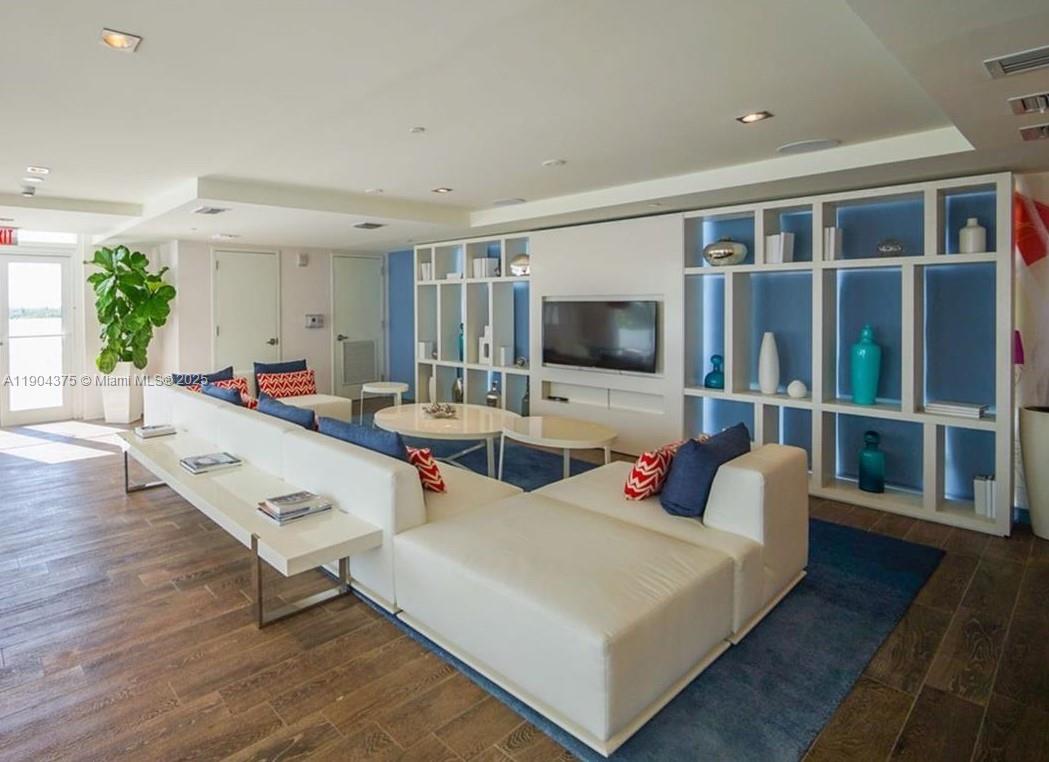 4250 BISCAYNE BOULEVARD C - Residential Lease