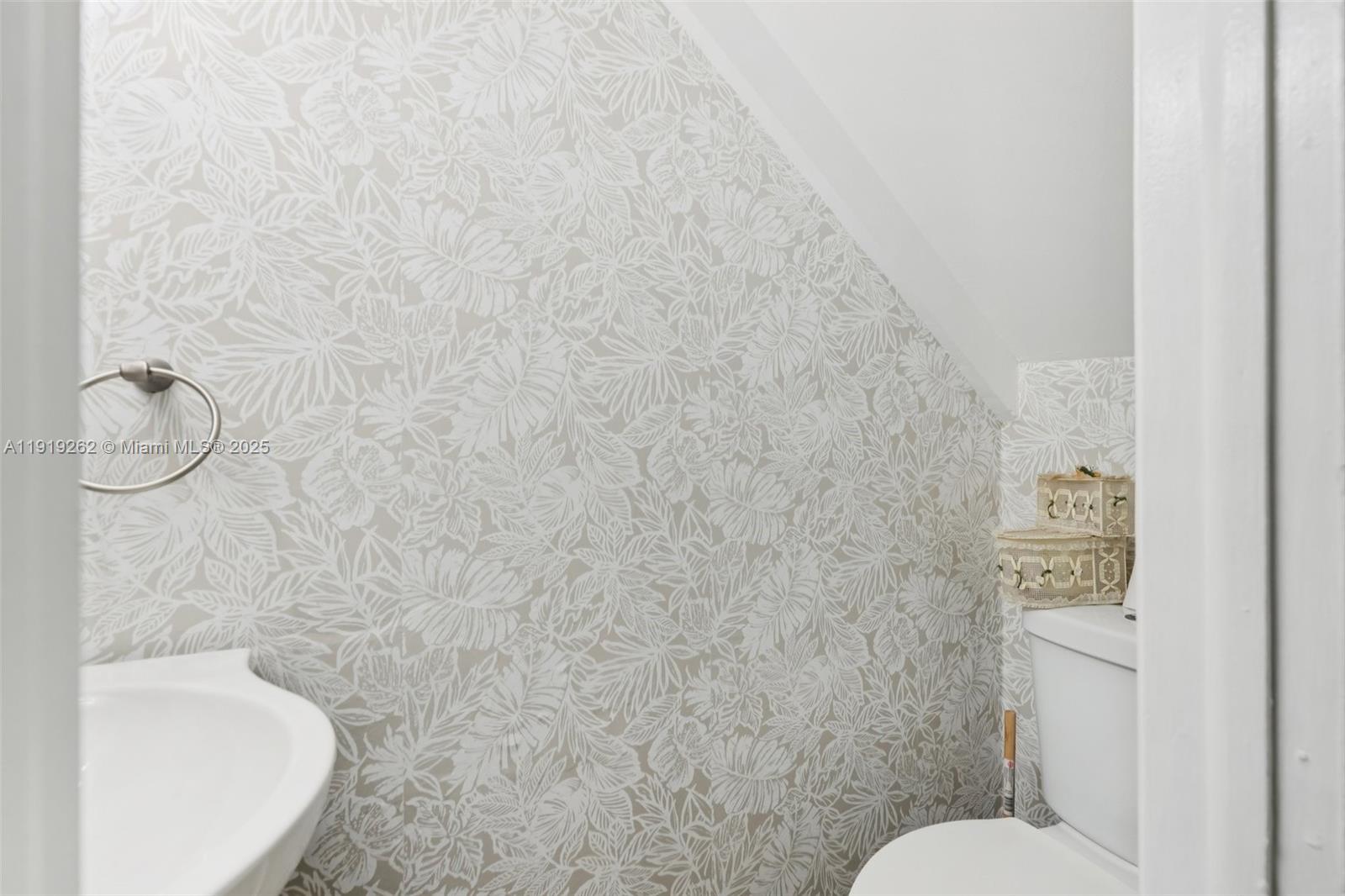 TOLEDO VILLAS CONDO - Residential