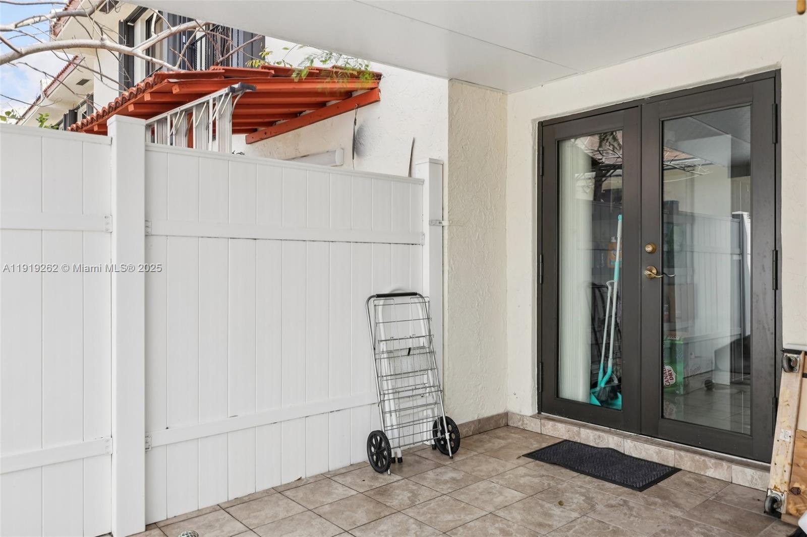 TOLEDO VILLAS CONDO - Residential