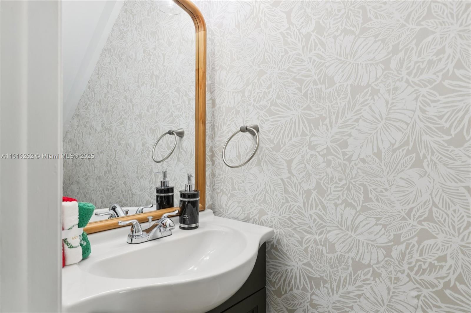 TOLEDO VILLAS CONDO - Residential