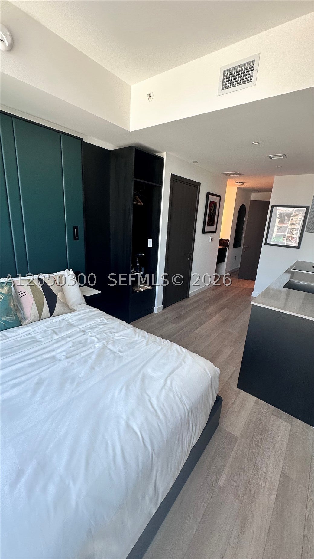 20 NE 11 Street 2212A