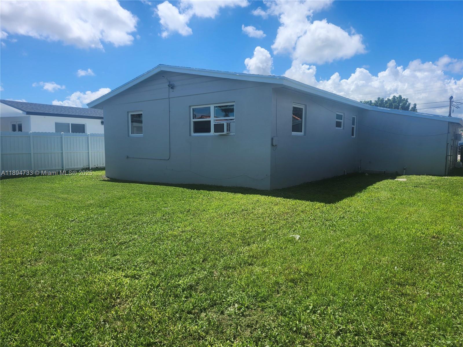 BIRD RD HIGHLANDS - Residential