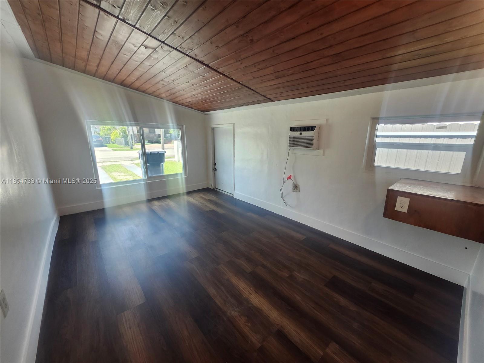 BIRD RD HIGHLANDS - Residential