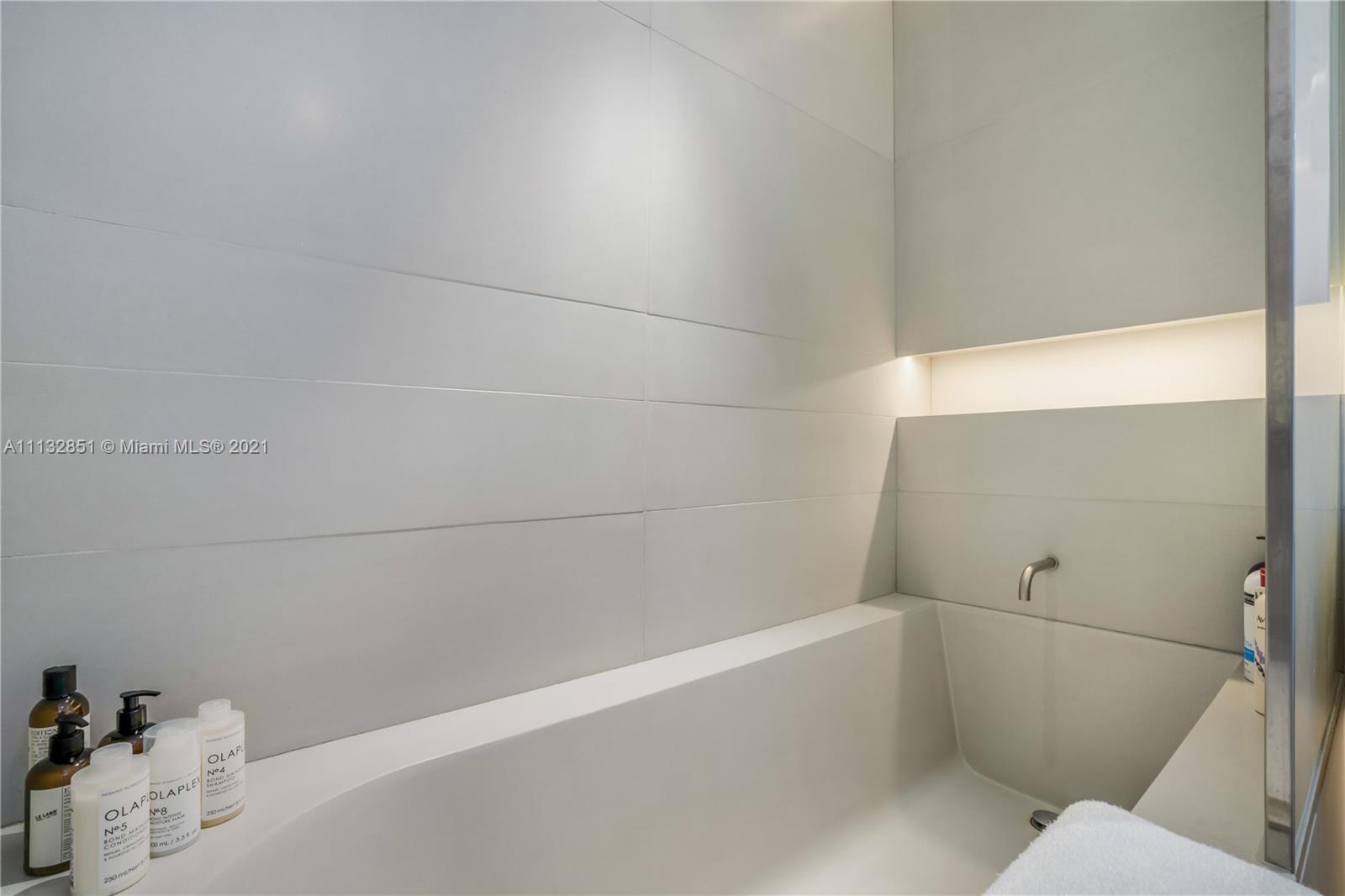 2901 COLLINS CONDO - Residential