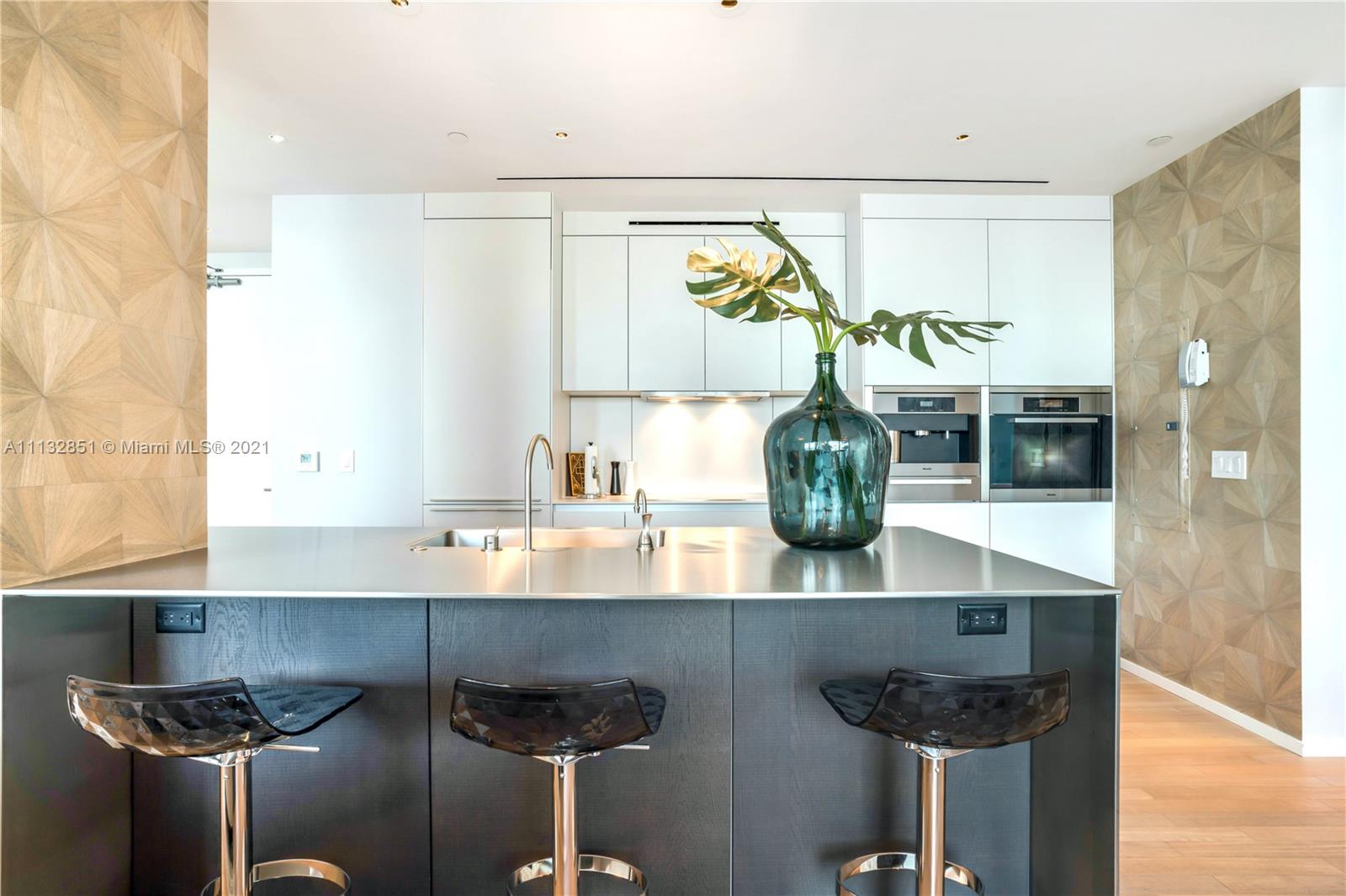 2901 COLLINS CONDO - Residential