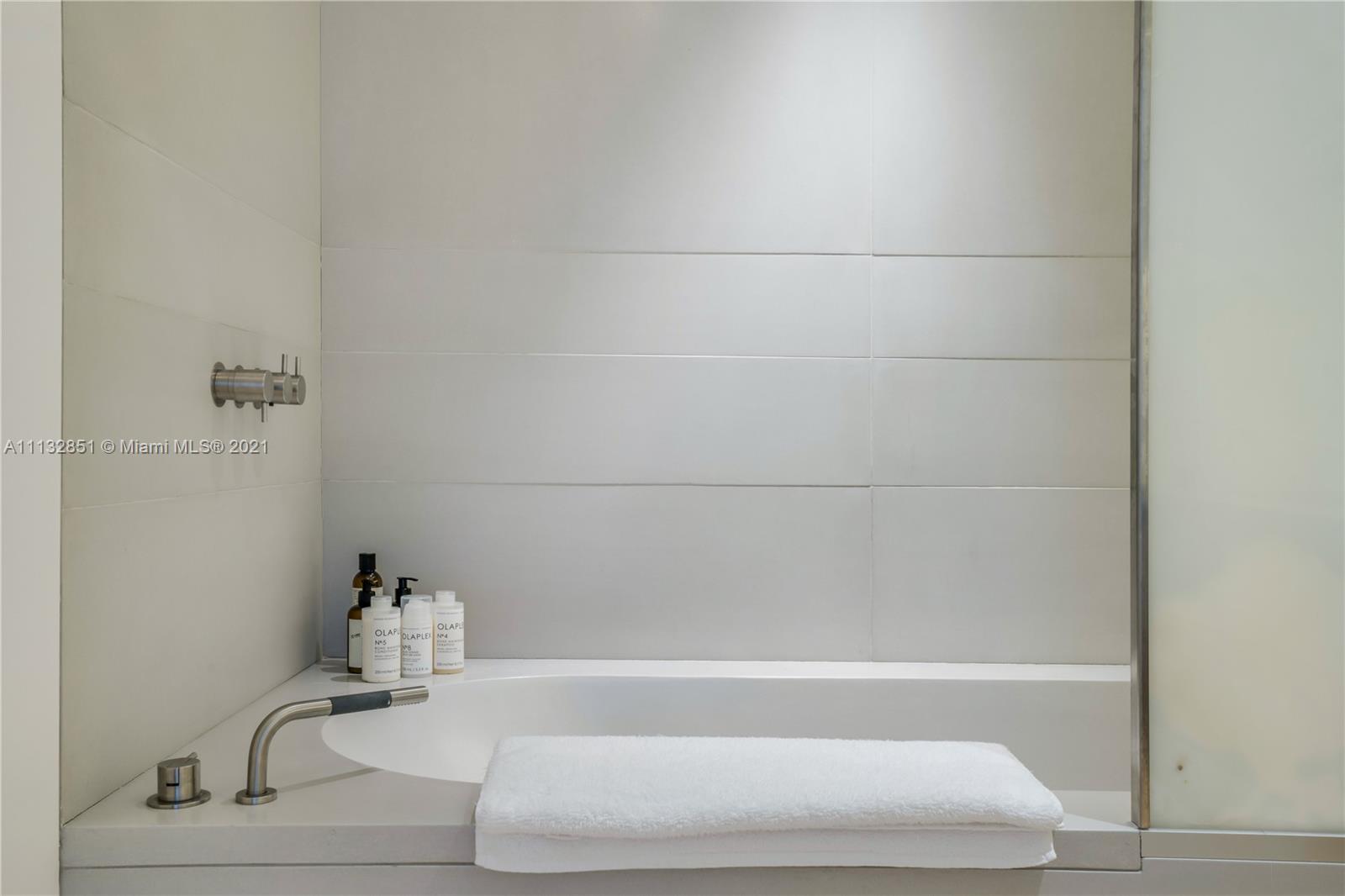 2901 COLLINS CONDO - Residential