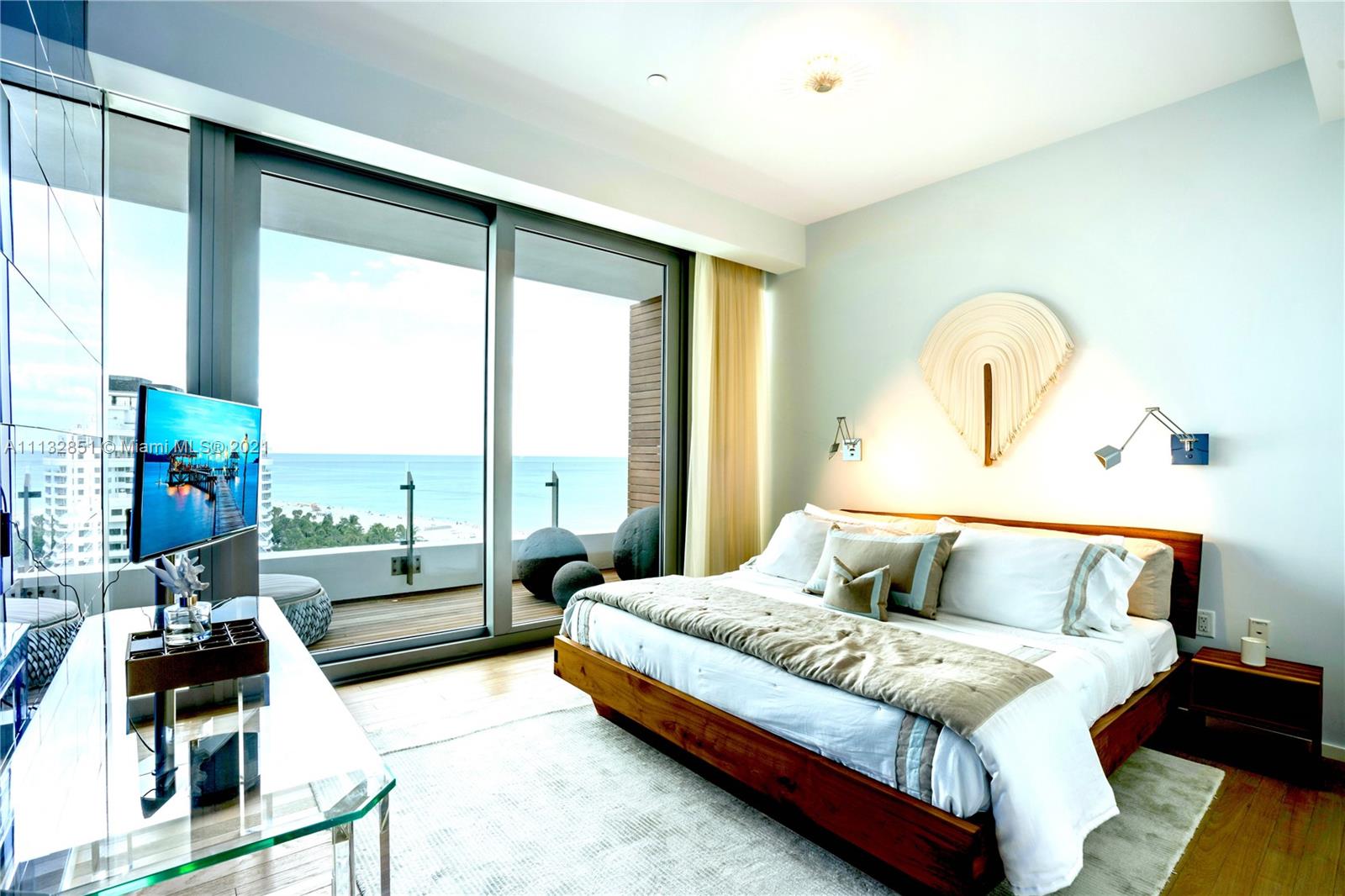 2901 COLLINS CONDO - Residential