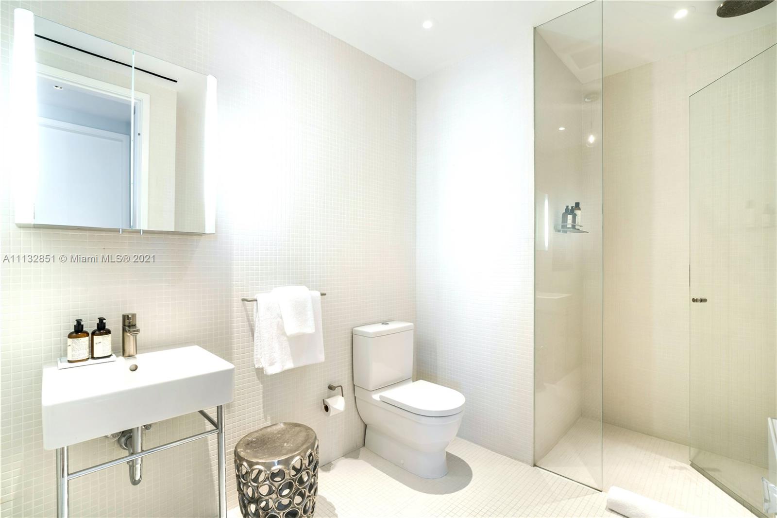 2901 COLLINS CONDO - Residential