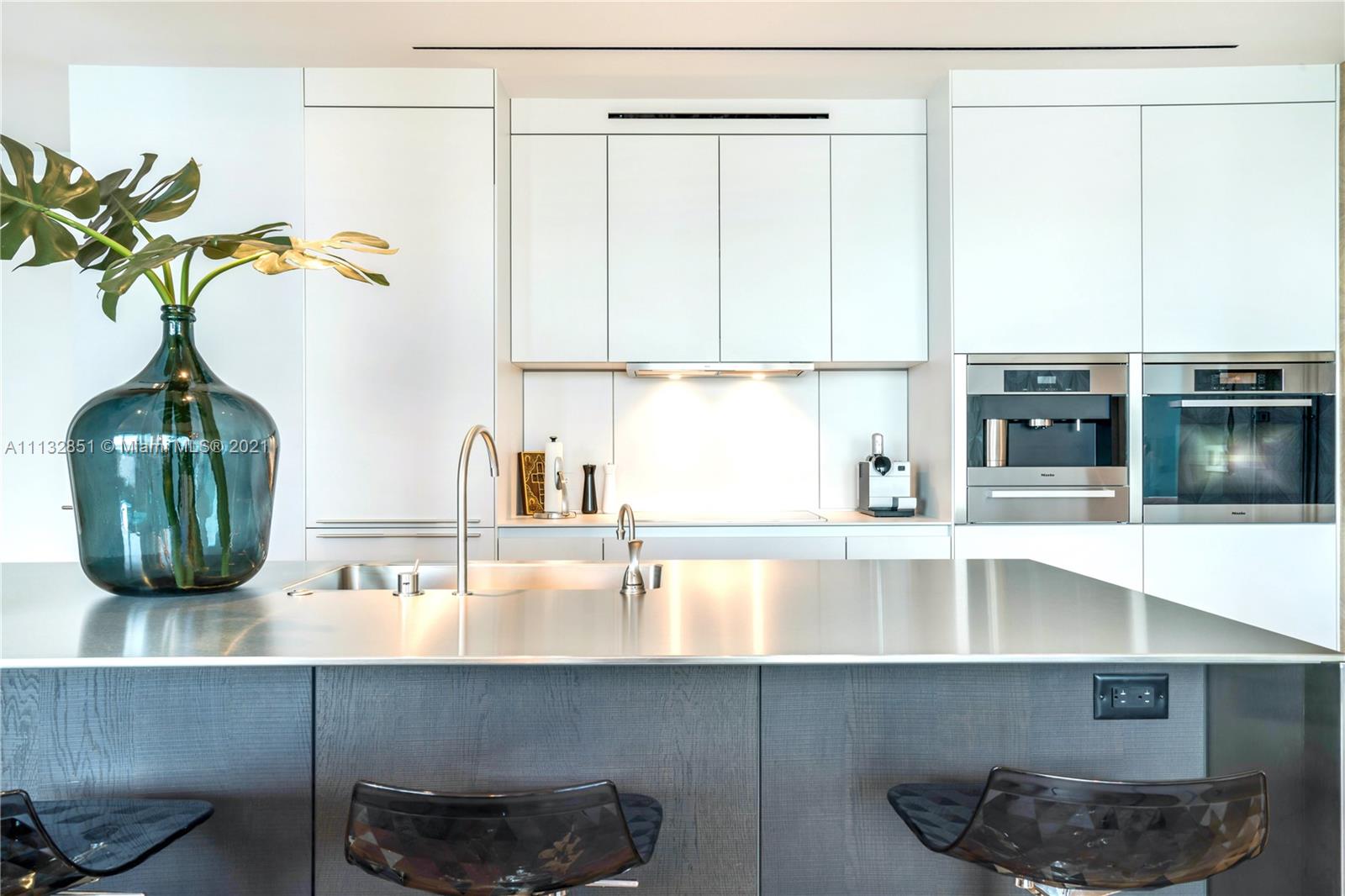 2901 COLLINS CONDO - Residential
