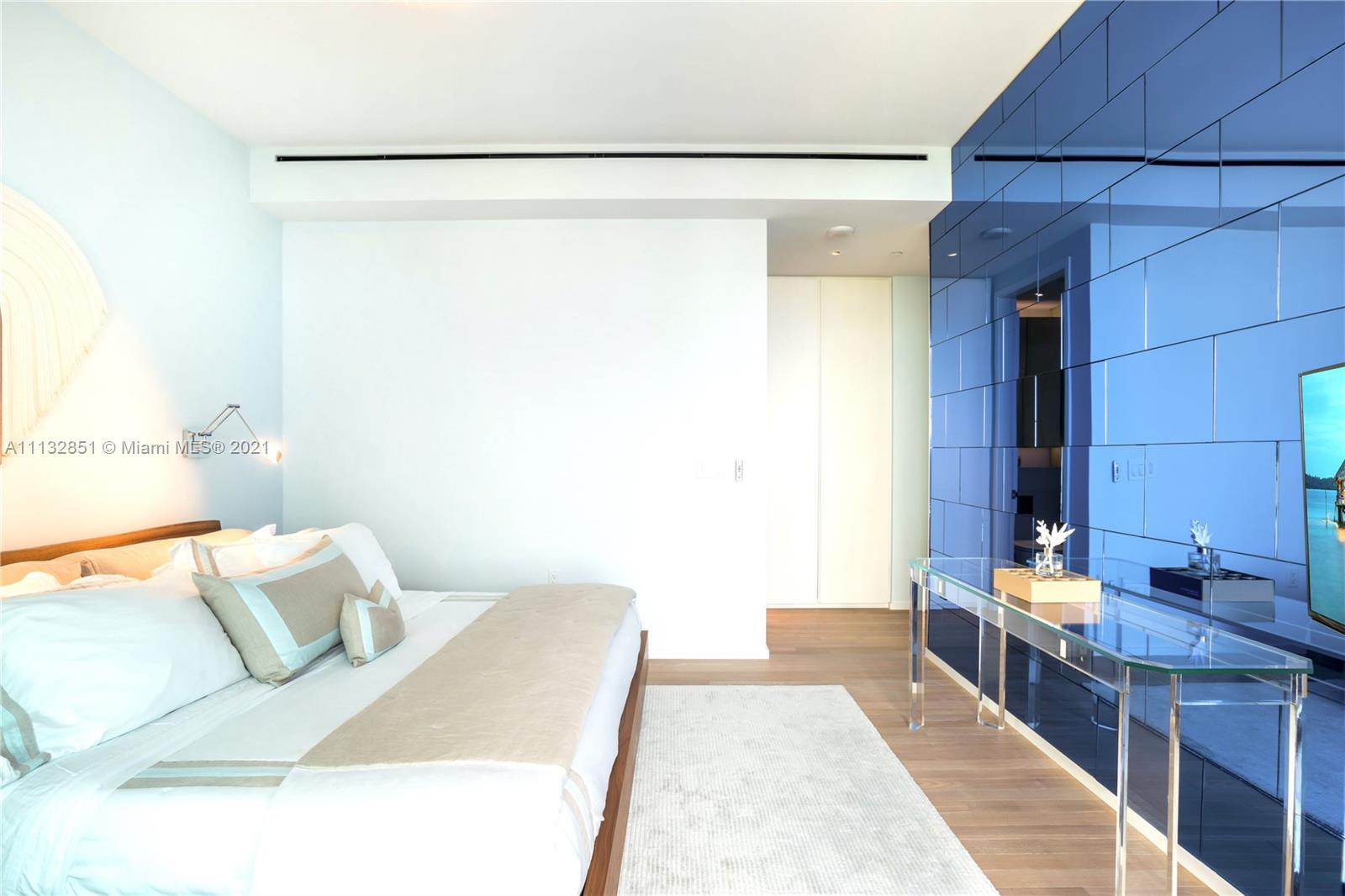 2901 COLLINS CONDO - Residential