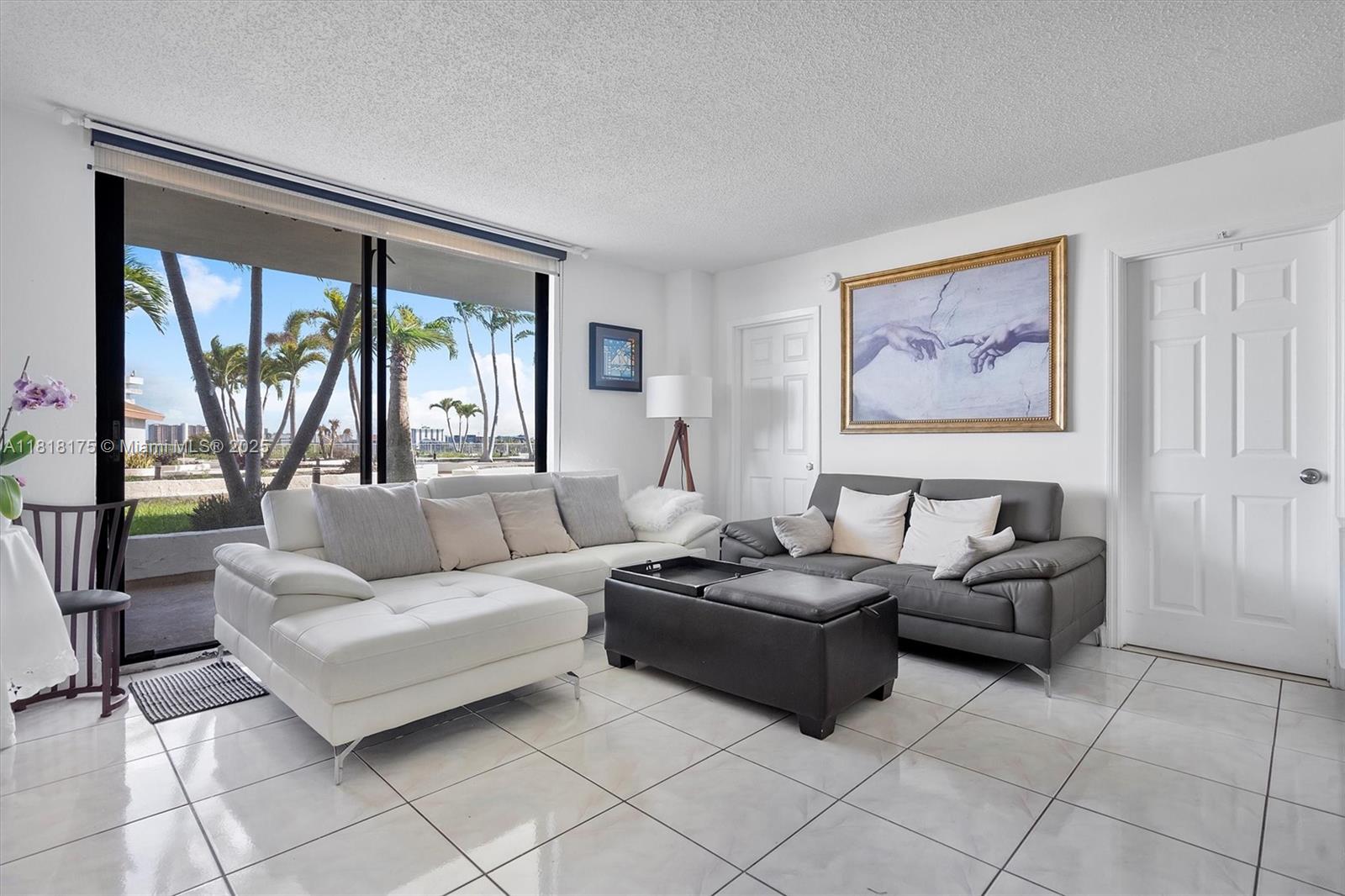 SAILBOAT CAY CONDO - Residential