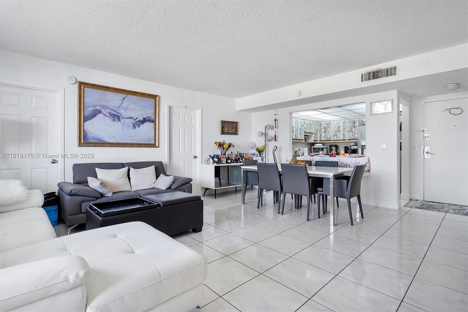 SAILBOAT CAY CONDO - Residential