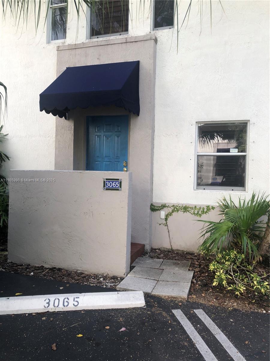3065 Center St 16