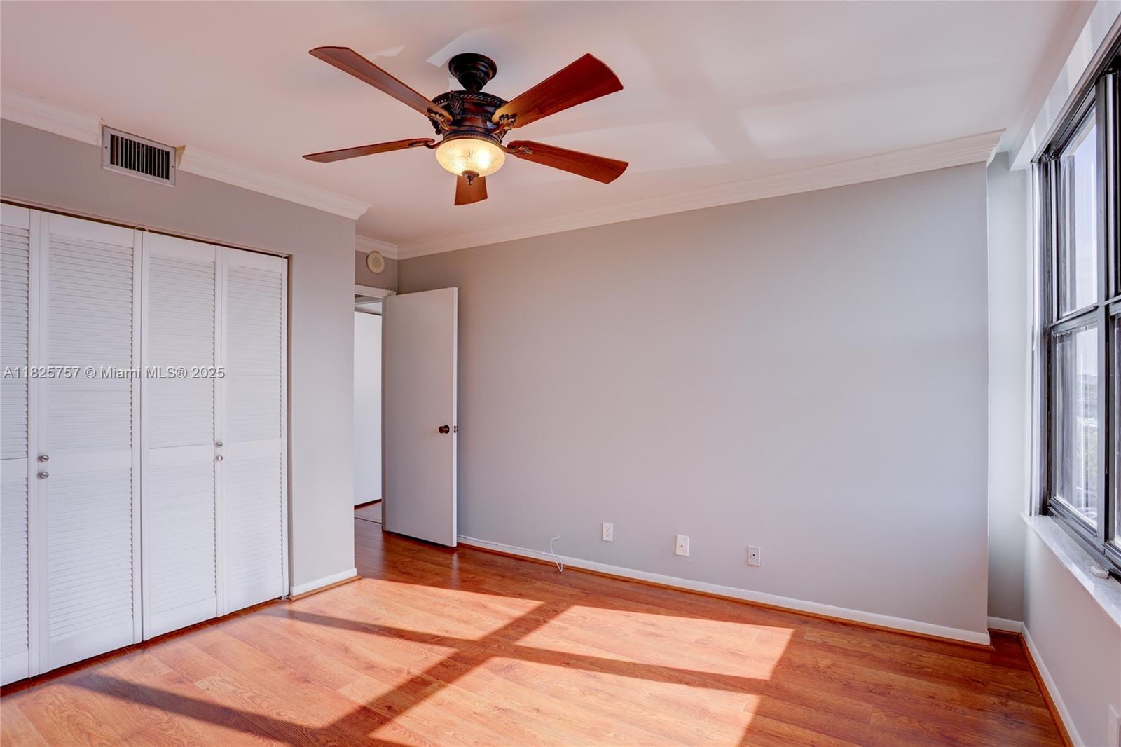 OLYMPUS CONDO PHASE - Residential