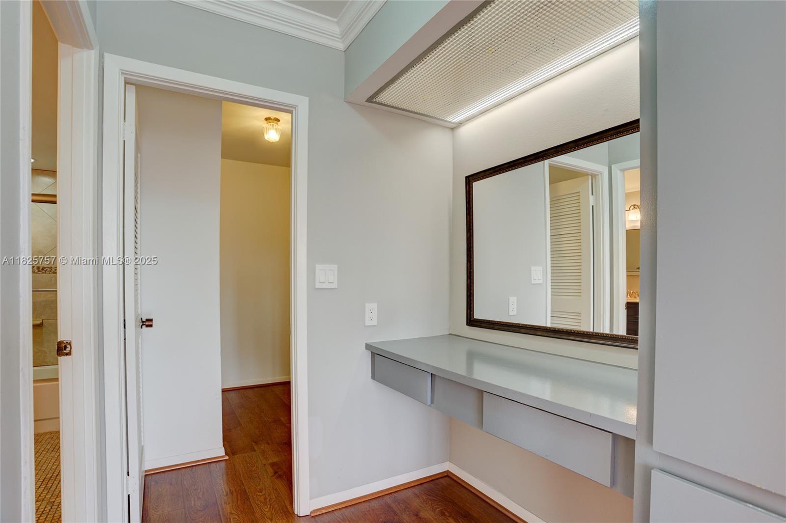 OLYMPUS CONDO PHASE - Residential