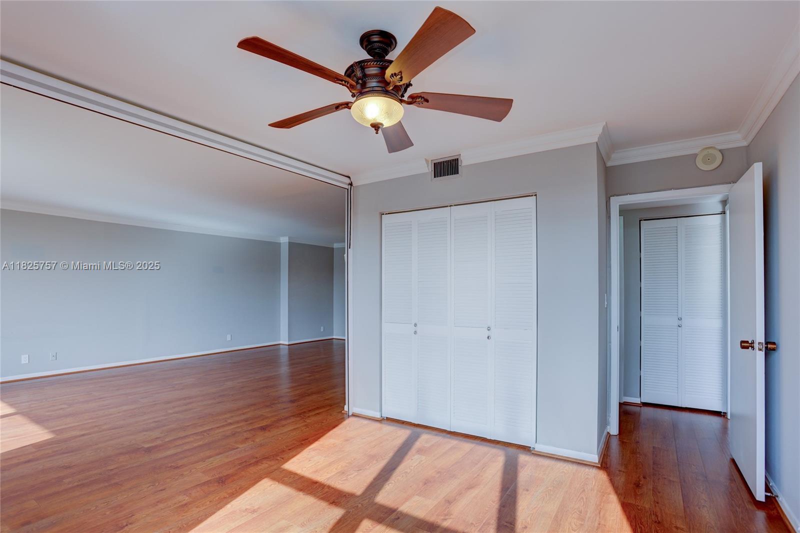 OLYMPUS CONDO PHASE - Residential