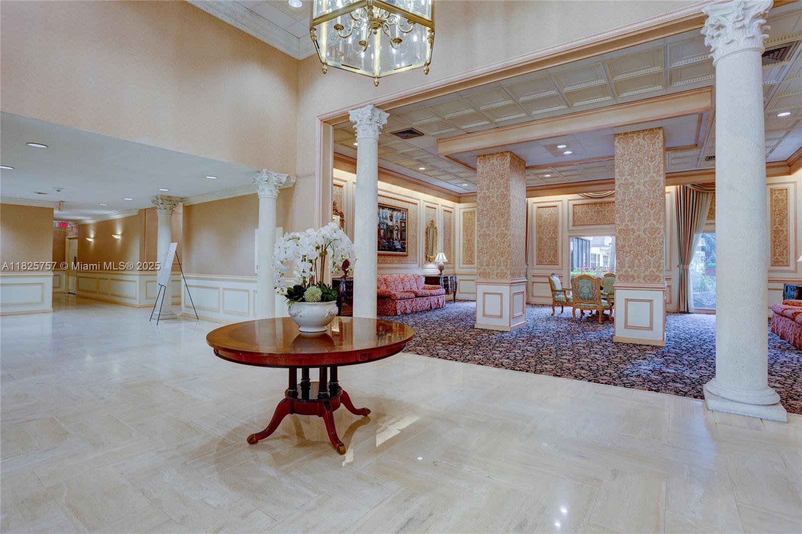 2500 Parkview Dr 405, Hallandale Beach, FL, 33009/$349,000 2 2500 Parkview Dr 405