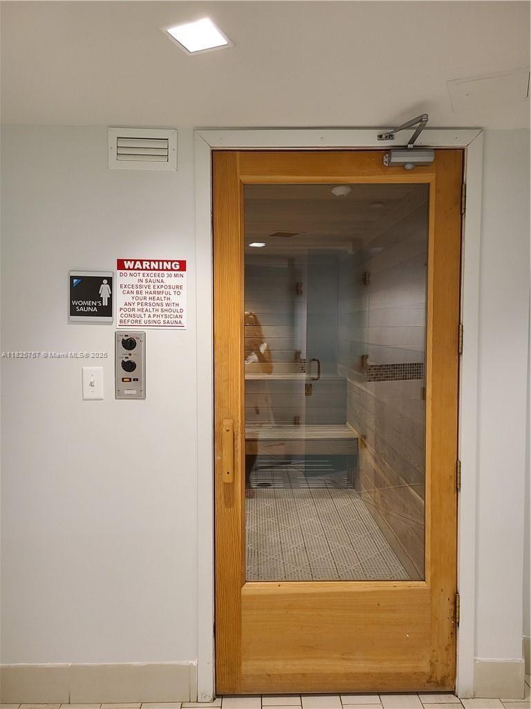 OLYMPUS CONDO PHASE - Residential