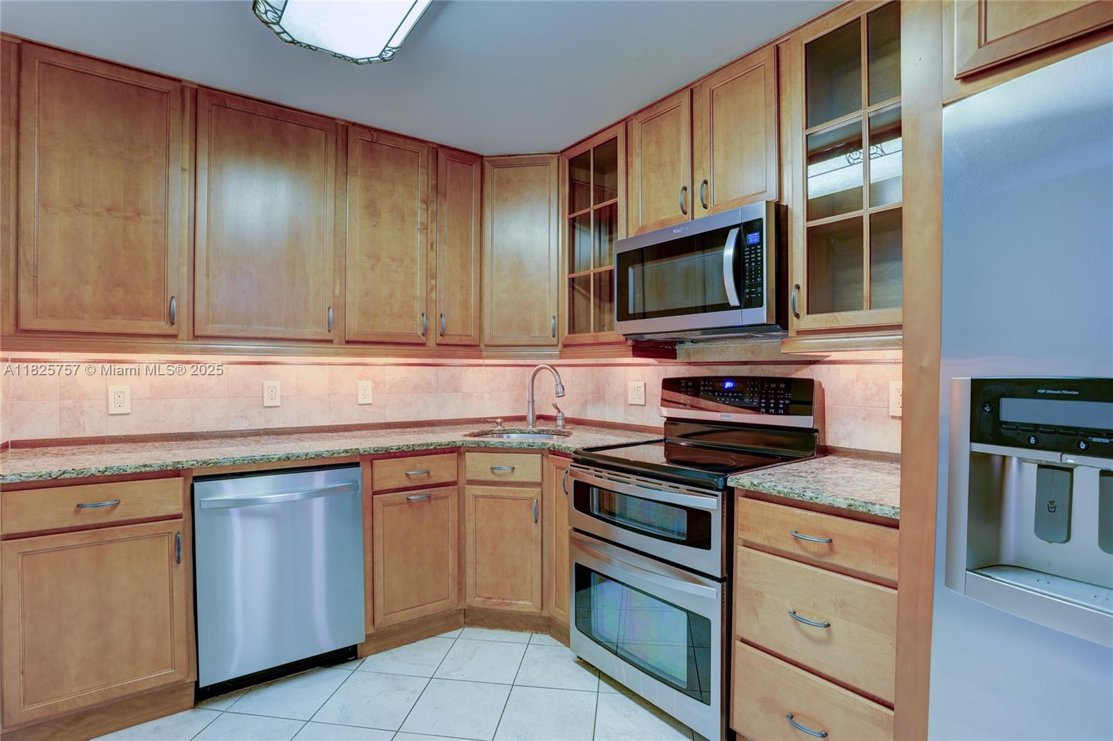 OLYMPUS CONDO PHASE - Residential