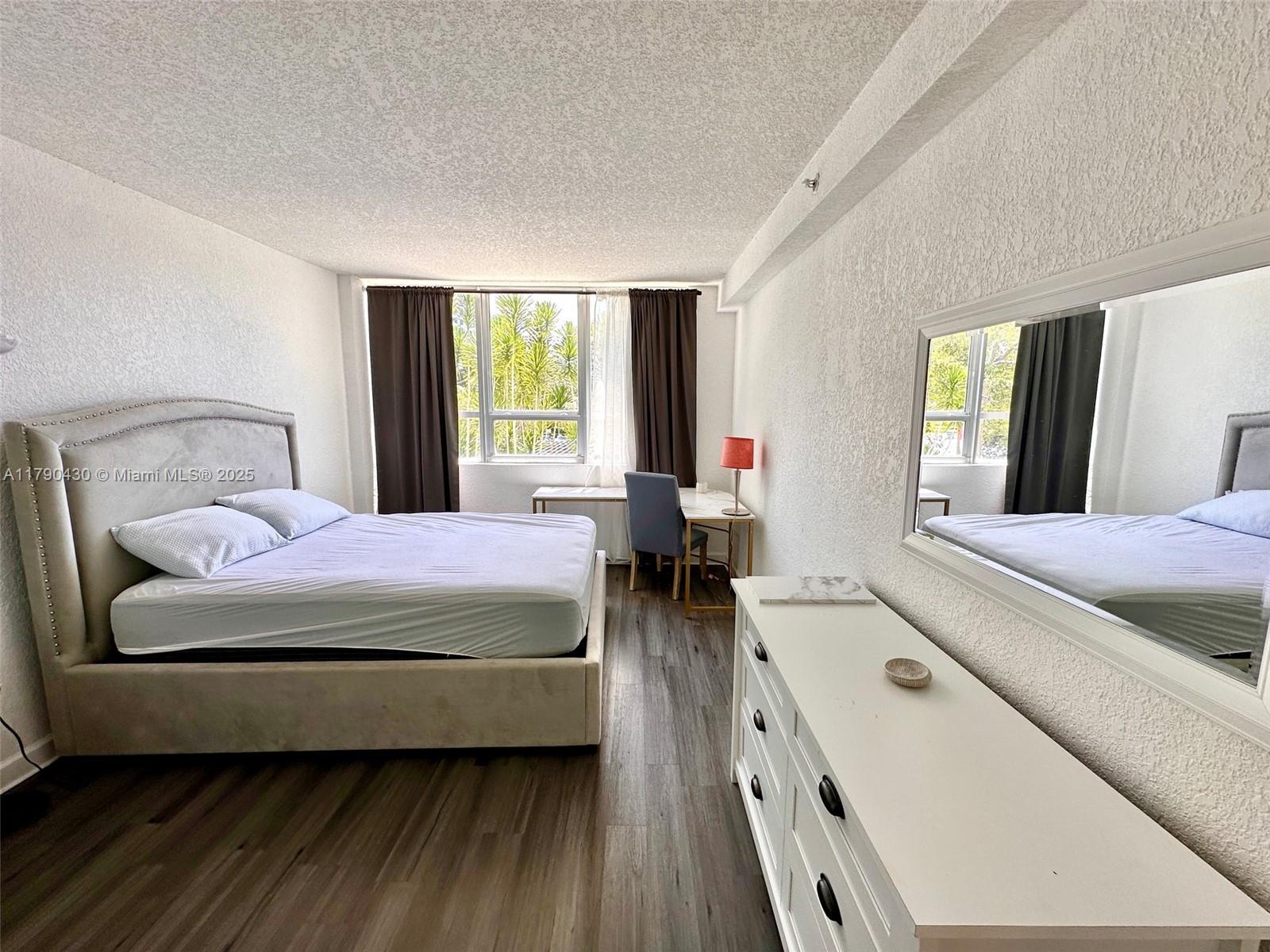 FLAMINGO SOUTH BEACH I CO - Residential Lease