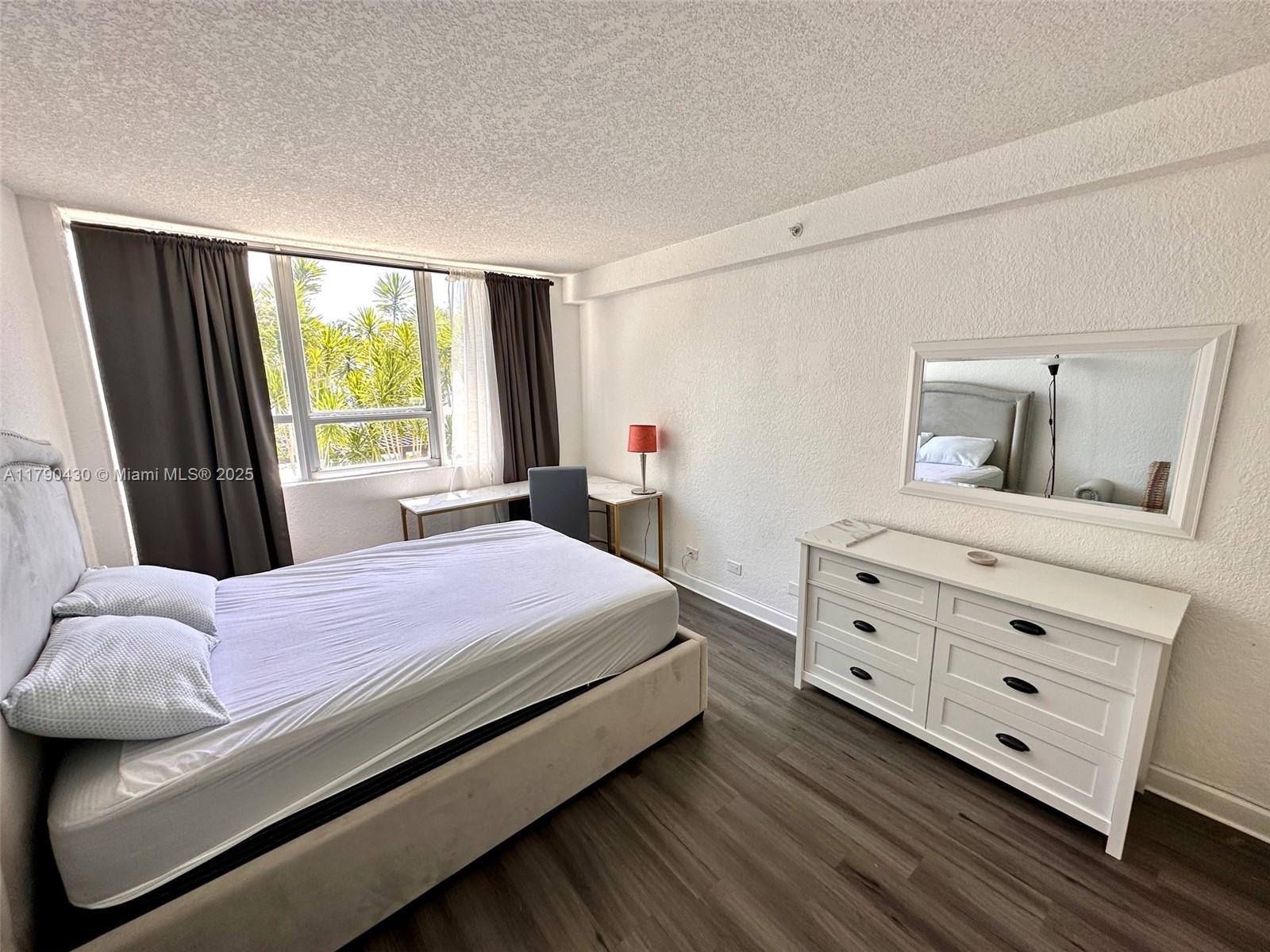 FLAMINGO SOUTH BEACH I CO - Residential Lease