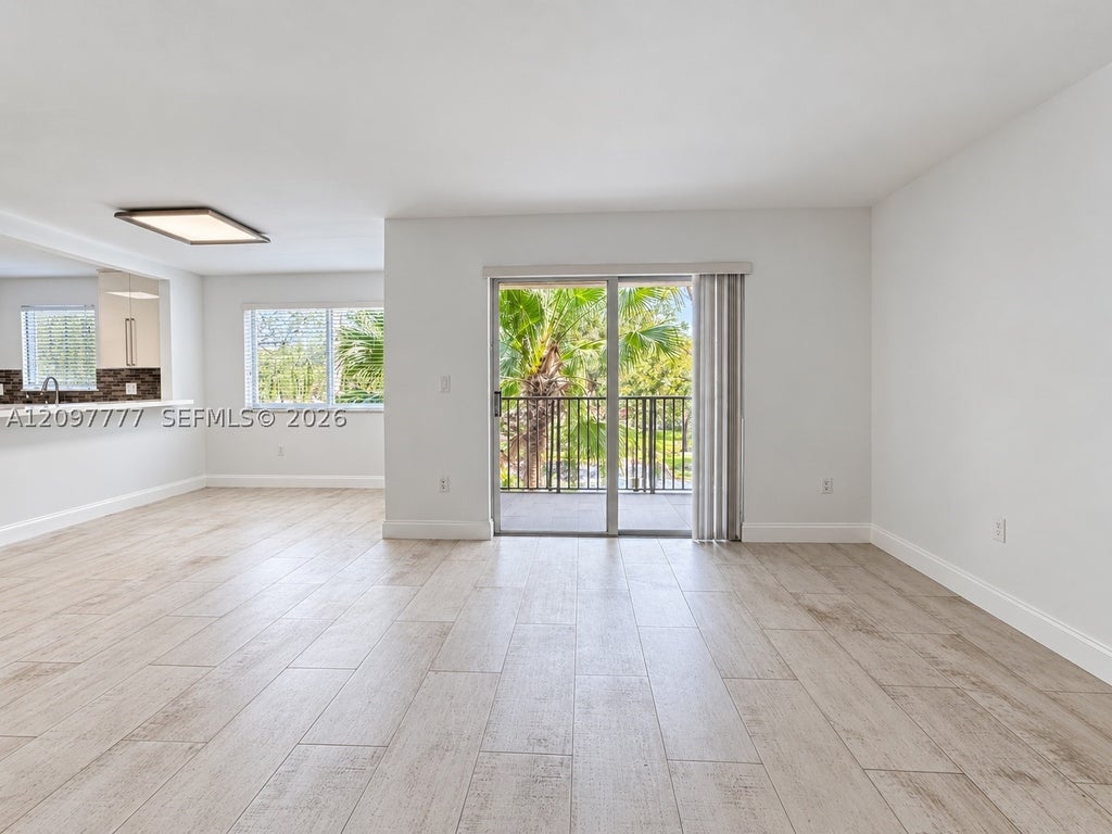 Photo of 791 N Pine Island Rd #214, Plantation, FL 33324 (MLS # A12097777)