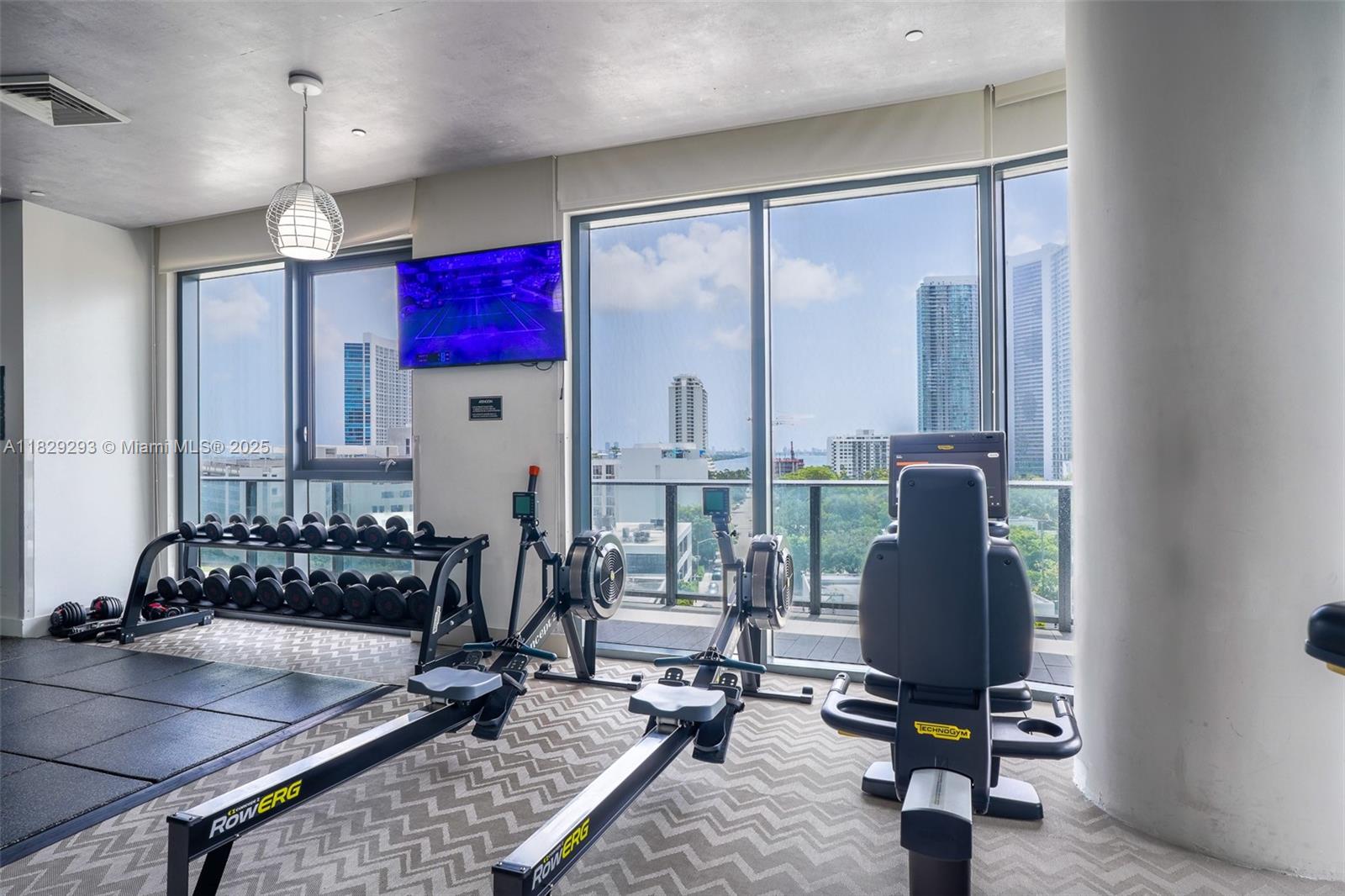 3401 MIDTOWN CONDO - Residential