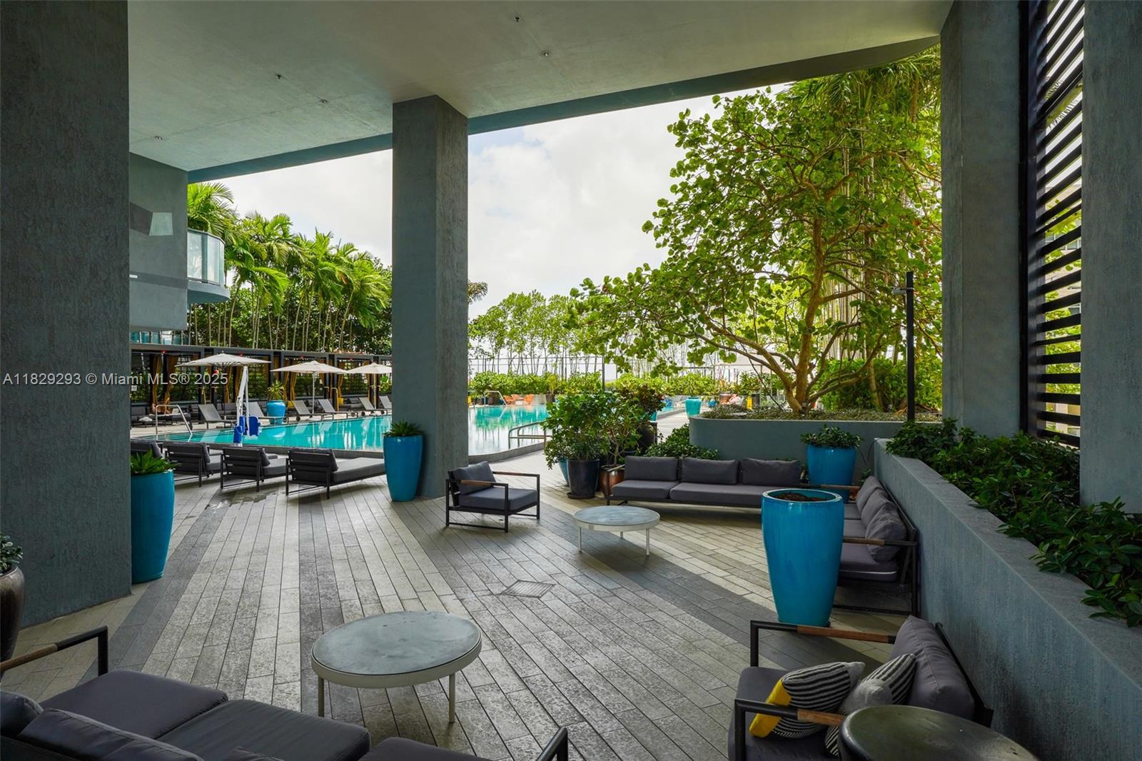 3401 MIDTOWN CONDO - Residential