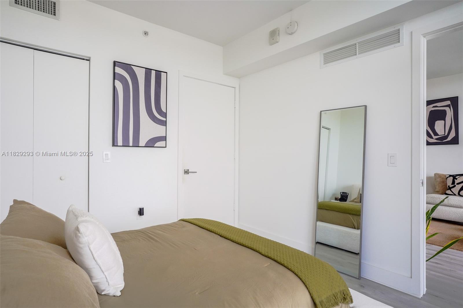 3401 MIDTOWN CONDO - Residential