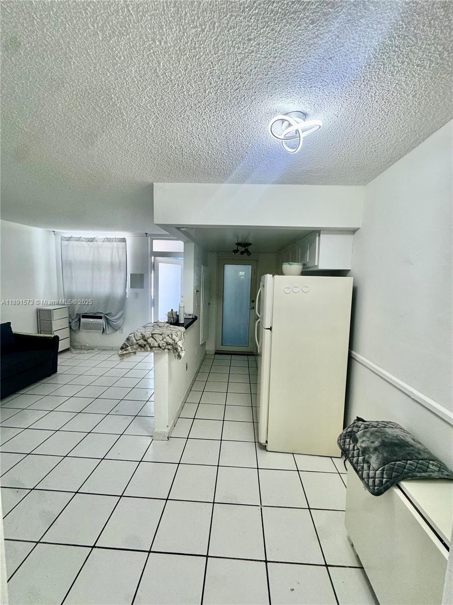 COLLINS VIEW CONDO - Residential Lease