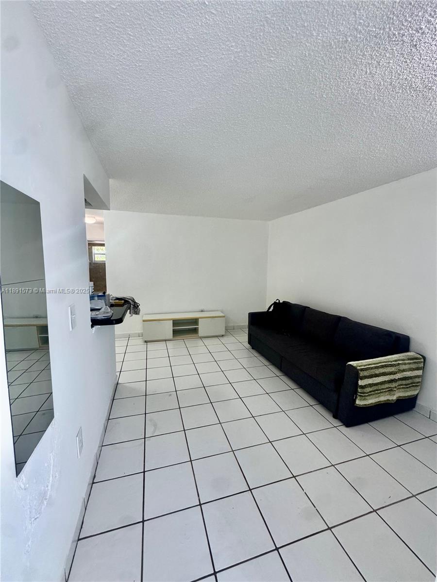 COLLINS VIEW CONDO - Residential Lease