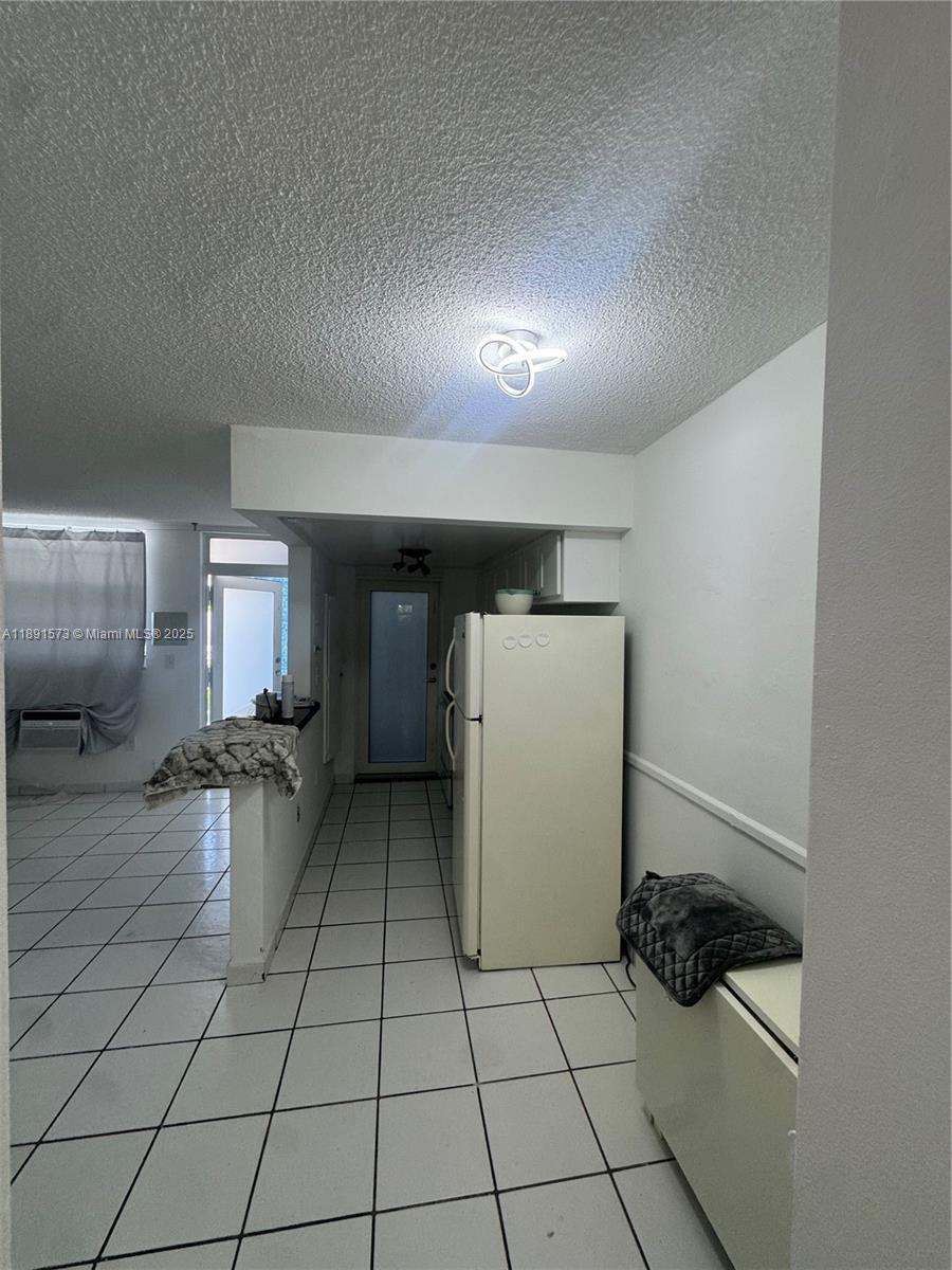 COLLINS VIEW CONDO - Residential Lease