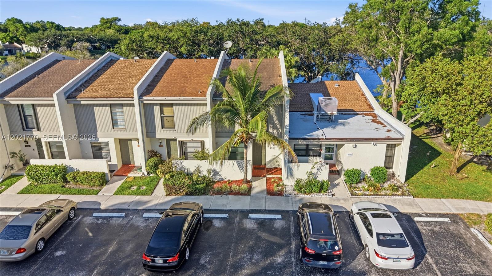 WESTVIEW CONDOMINIUM NO E - Residential