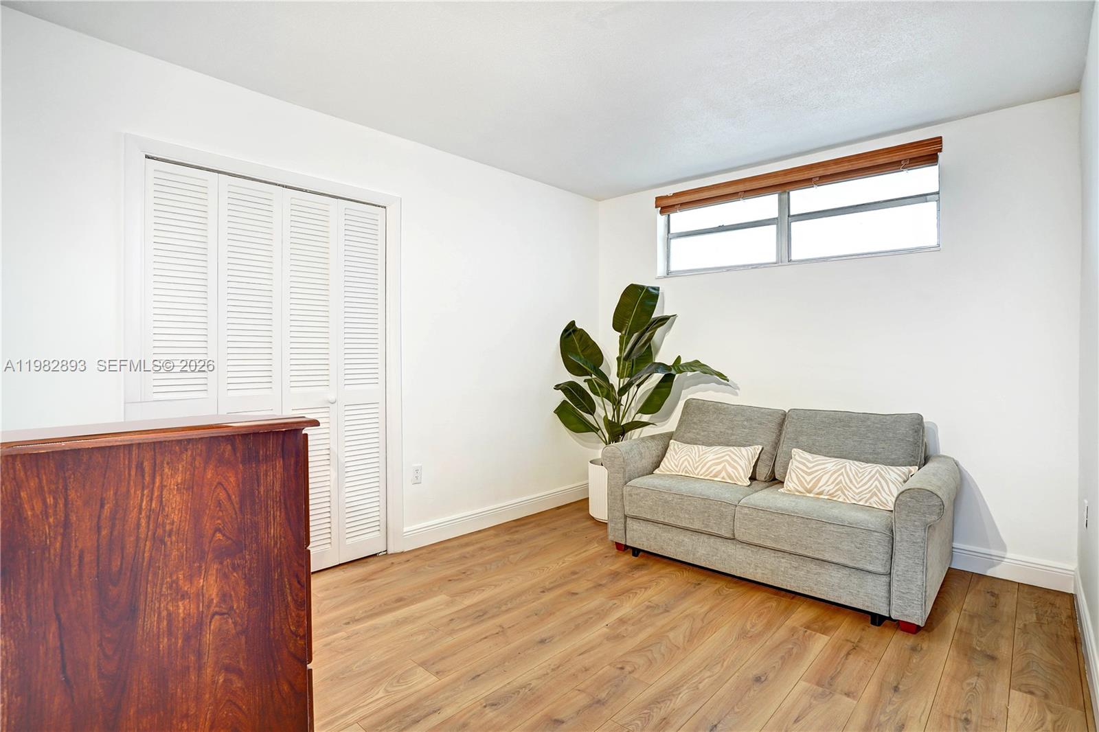 POINT EAST SEC 4 CONDO - Residential Lease