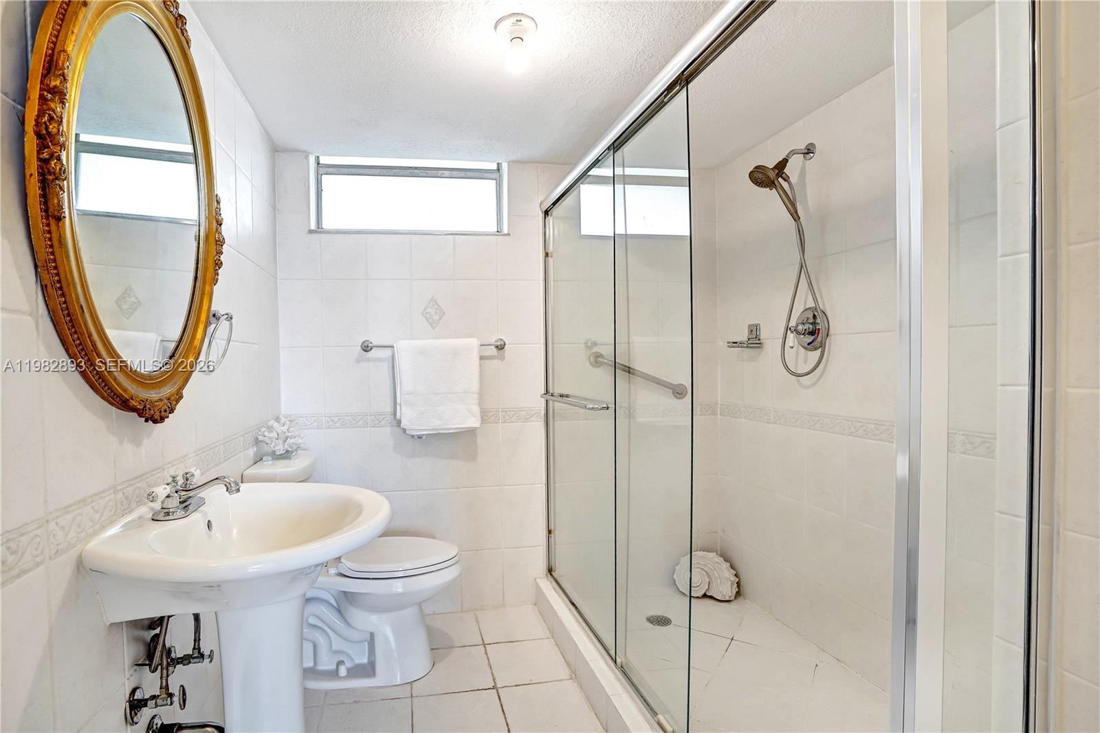 POINT EAST SEC 4 CONDO - Residential Lease