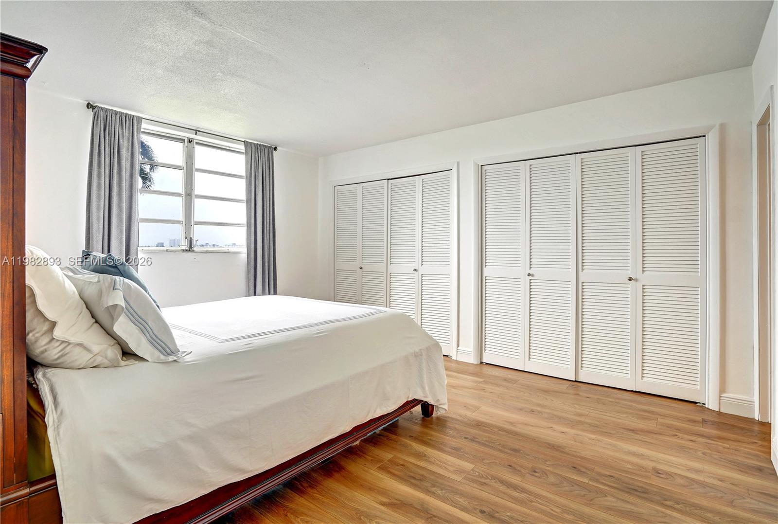 POINT EAST SEC 4 CONDO - Residential Lease