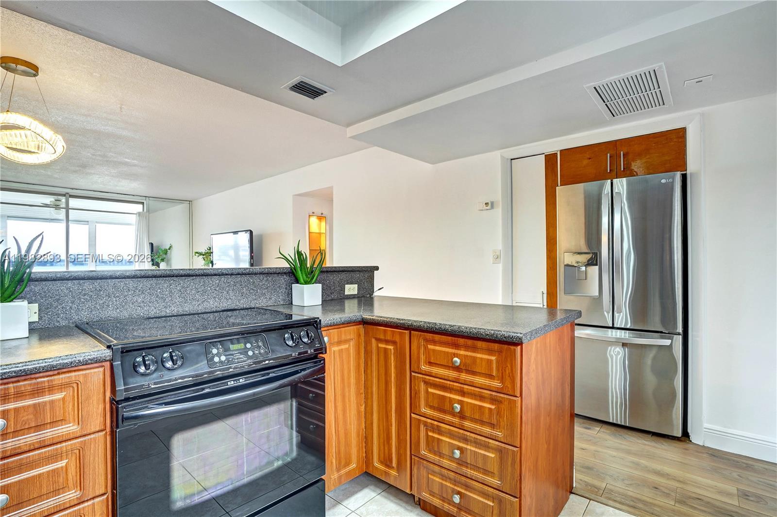 POINT EAST SEC 4 CONDO - Residential Lease