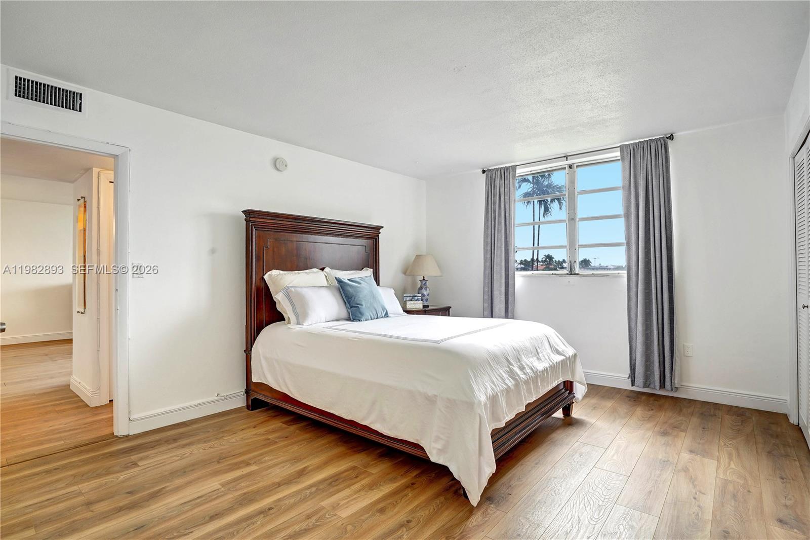 POINT EAST SEC 4 CONDO - Residential Lease