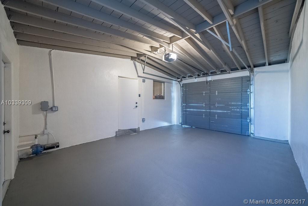 HOLIDAY HOUSE SEC 1 - Residential