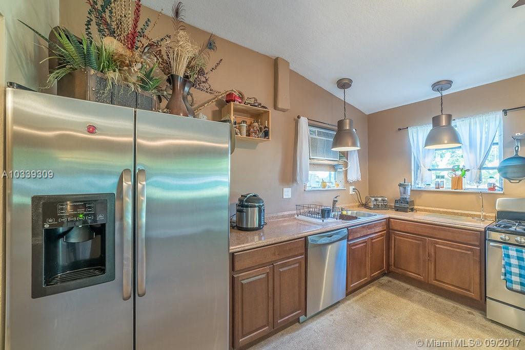 HOLIDAY HOUSE SEC 1 - Residential