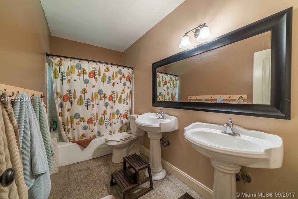 HOLIDAY HOUSE SEC 1 - Residential