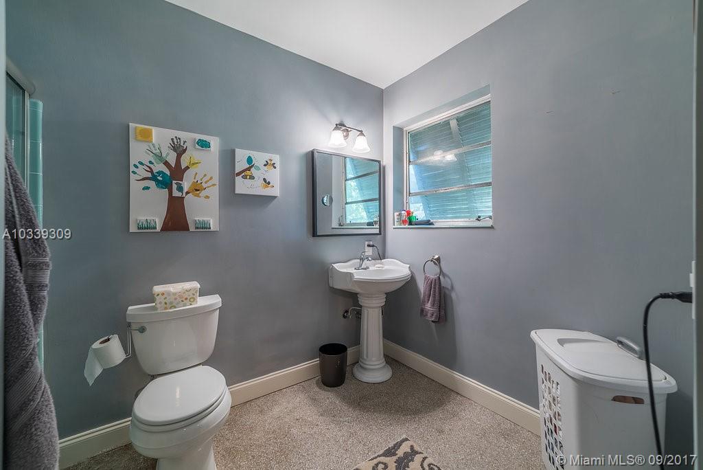 HOLIDAY HOUSE SEC 1 - Residential