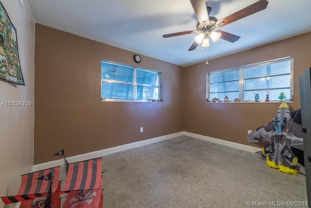 HOLIDAY HOUSE SEC 1 - Residential