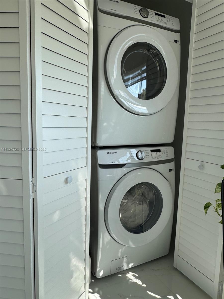 ISLES AT LAGO MAR CONDO - Residential